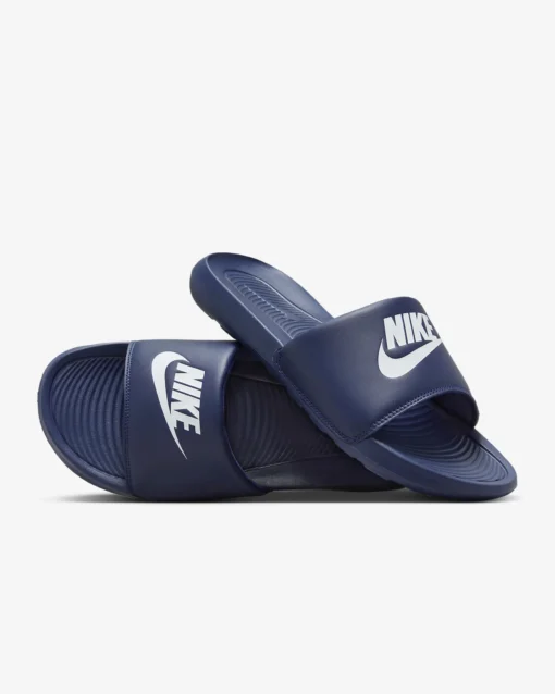 Nike victori one slide